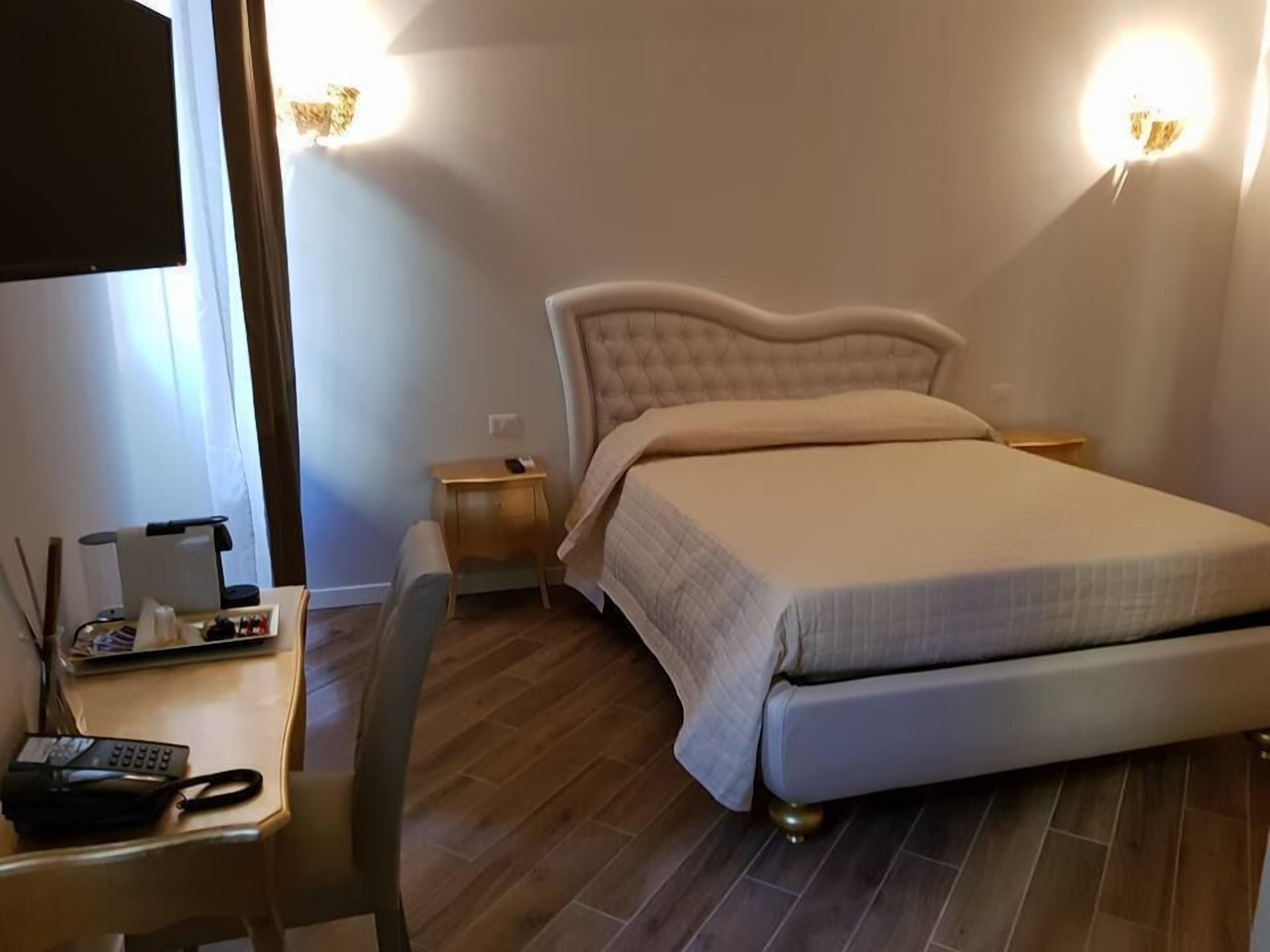 Villa Gatti - Milan — Foto 1